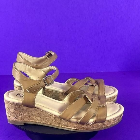Nordstroms Rack Girl's Tan Natural Jackie Wedge Sandal Shoe‎ Size 13-NEW - Picture 1 of 7